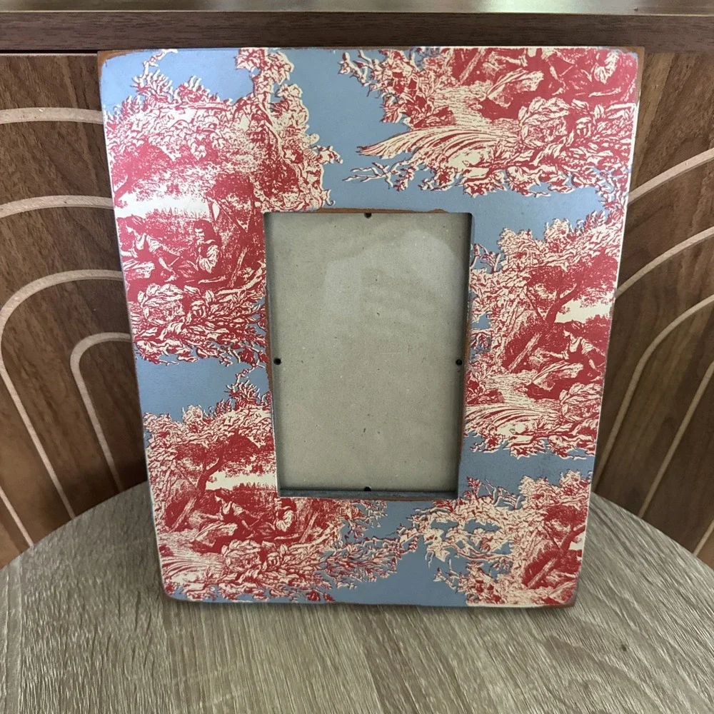 Wood Blue And Red Toile Pattern Picture Frame Shabby Chic 5x7 Opening Frame